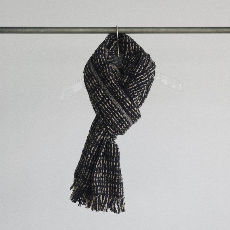 MEDIUM STOLE - H.B. Stripe/Black