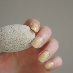 7FREE NAIL POLISH - egg