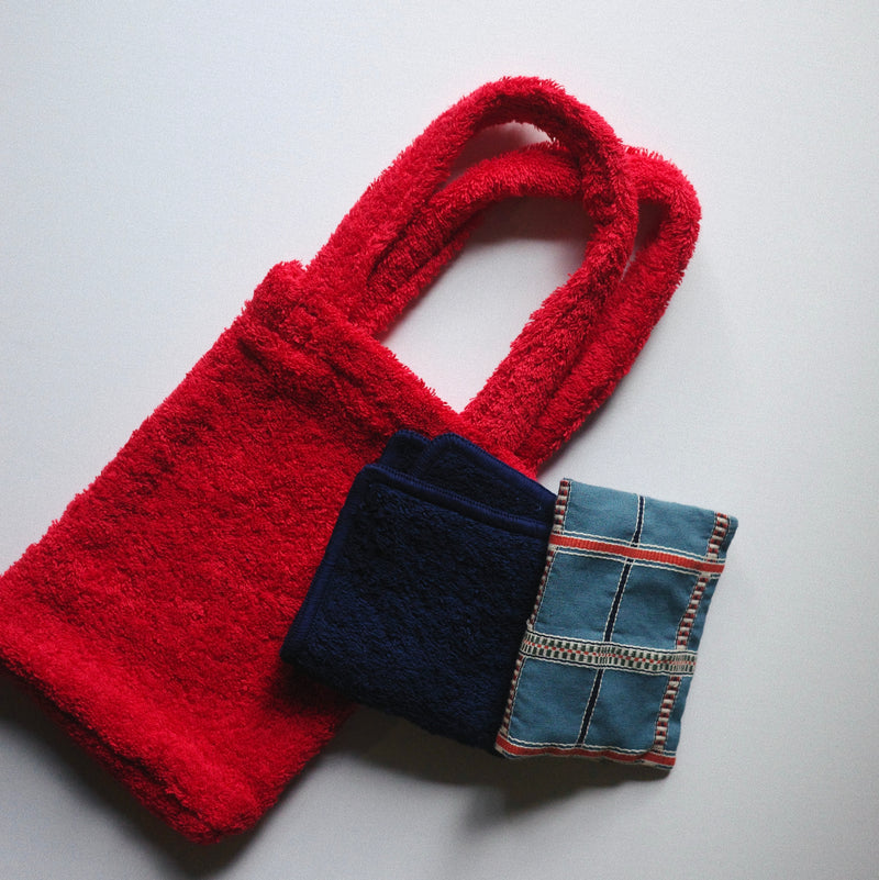 TOWEL BAG - STRAWBERRY RED / S