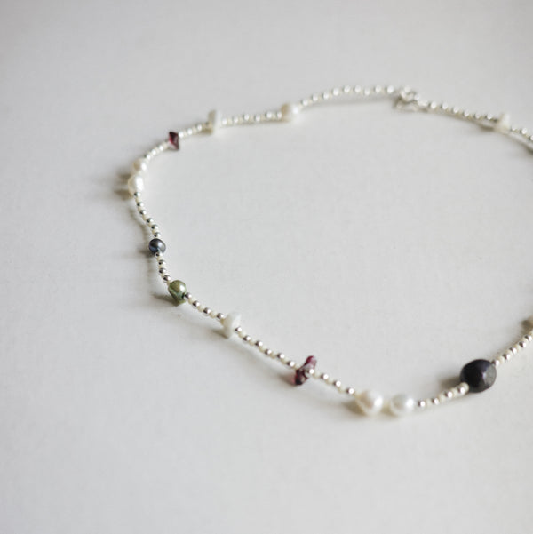 NEVE NECKLACE