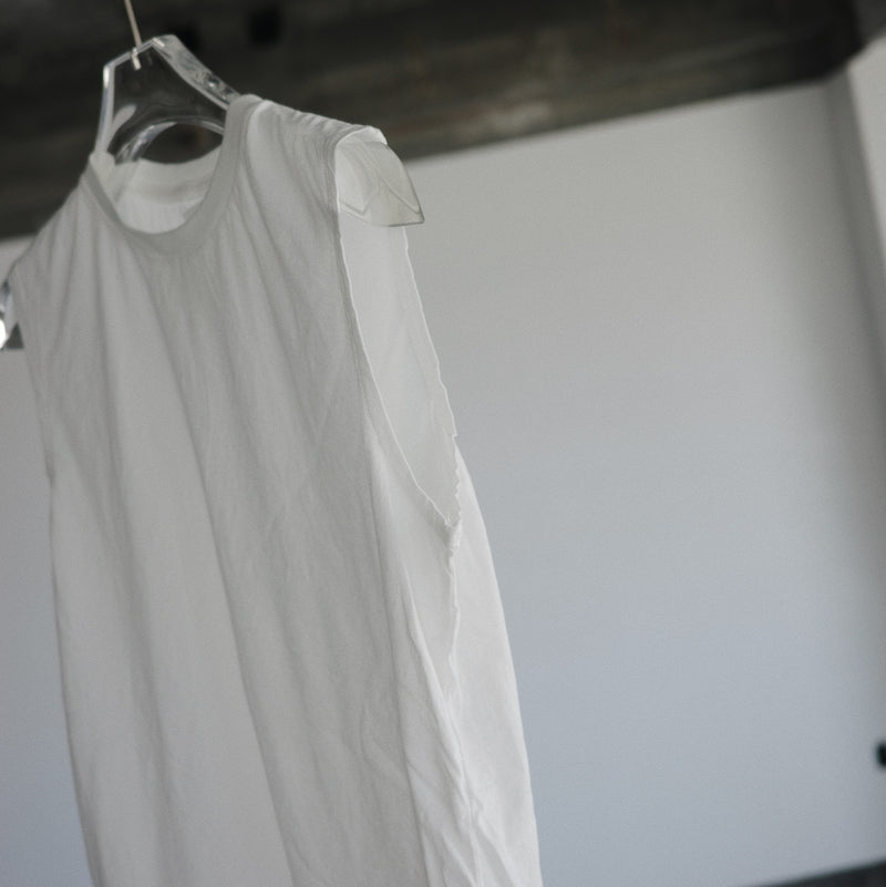 Light Weight Basic Sleeveless Tee - White