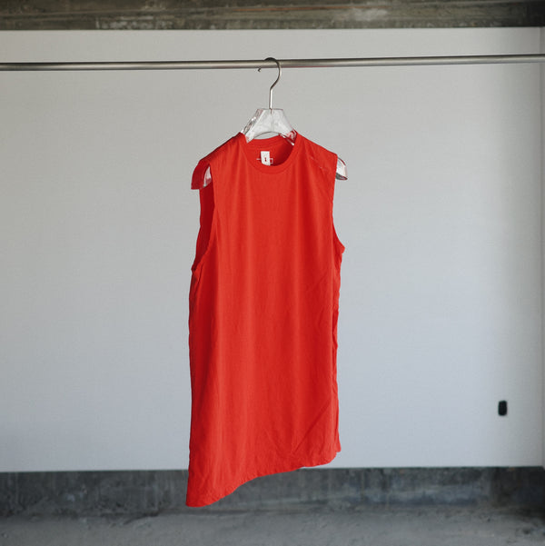 Light Weight Basic Sleeveless Tee - Red