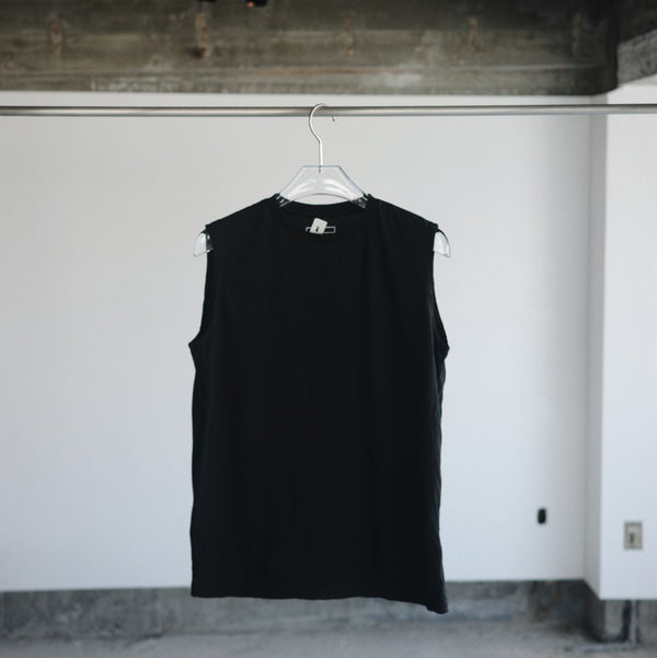 Light Weight Basic Sleeveless Tee - Black