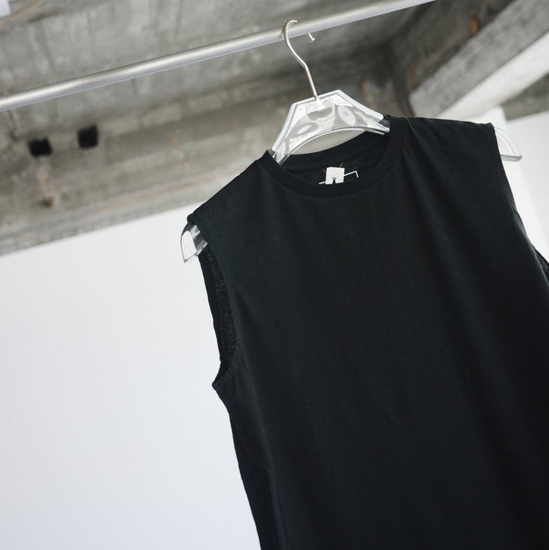 Light Weight Basic Sleeveless Tee - Black