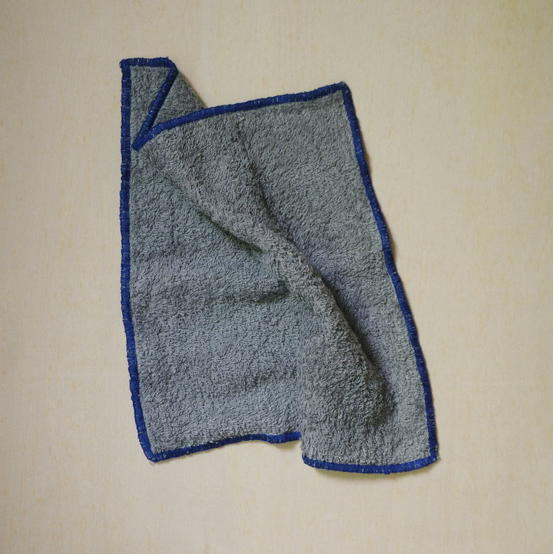 littlebodco 1/4square - cloud gray / sunday blue