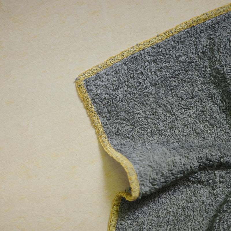 littlebodco 1/4square - cloud gray / zoo yellow