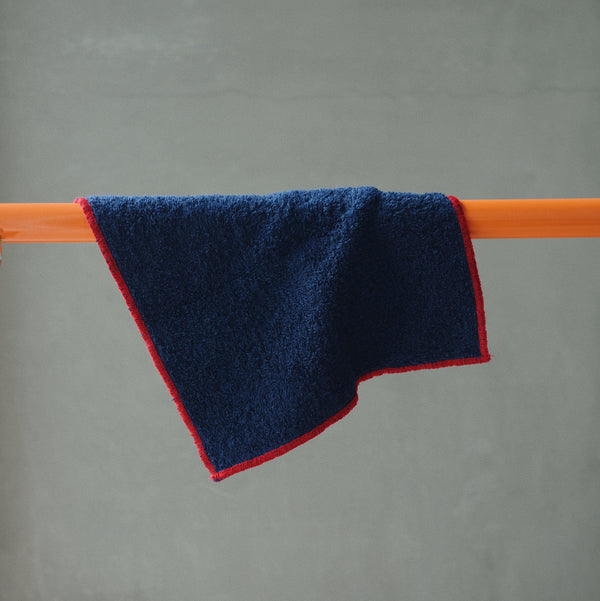 littlebodco 1/4square - darknight indigo / strawberry red