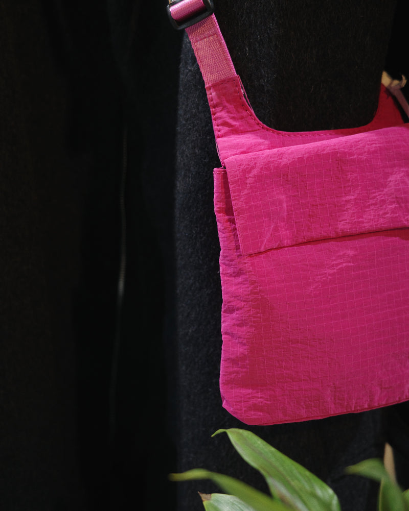 GHOSTING Pouch - Floss