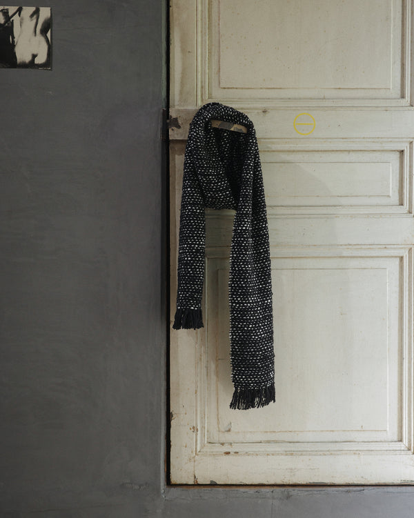 MUFFLER STOLE - Dot Black