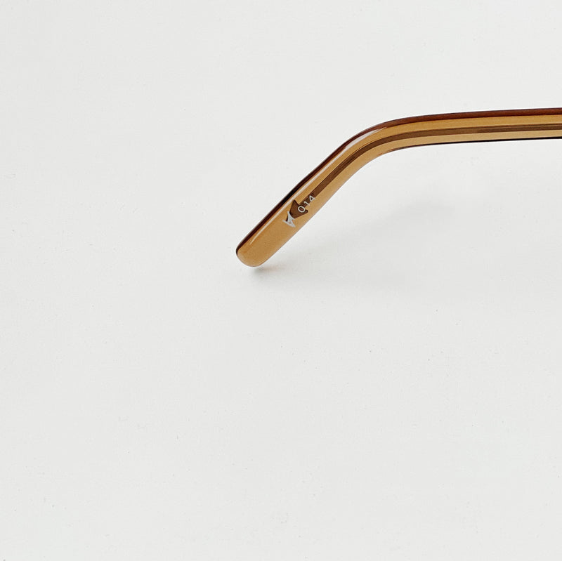 vector014 / BROWN