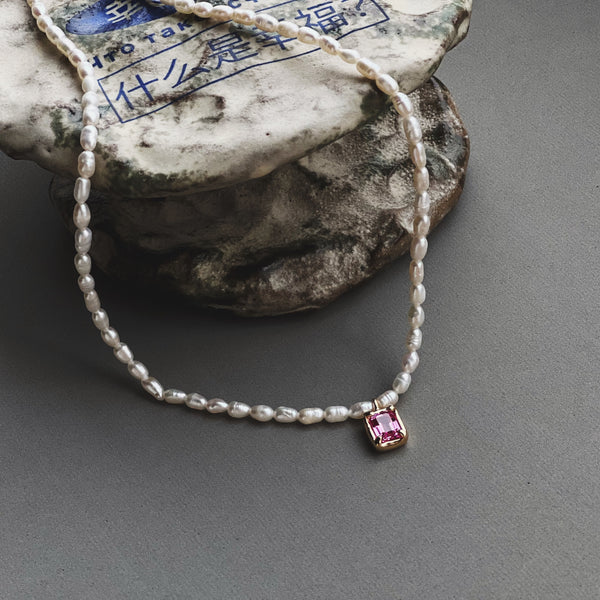 AMA NECKLACE - Pink Sapphire