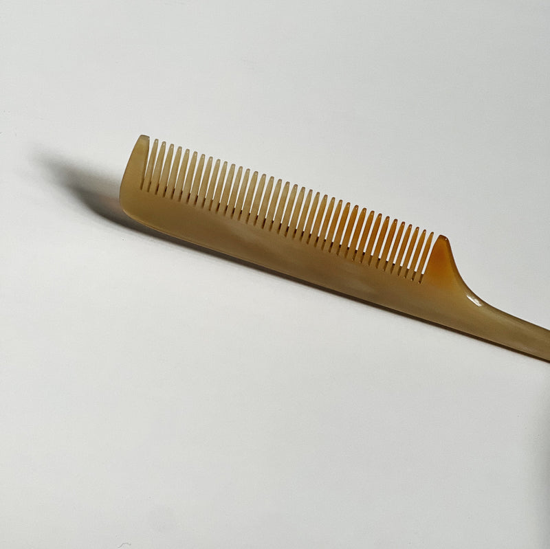 Horn Comb With Handle (Narrow)