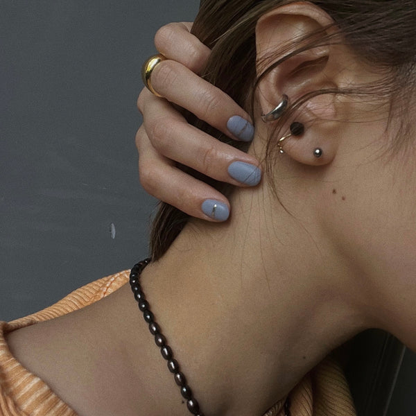 BOTANICAL EARRINGS ONE : VIBURNUM TINUS - ピアス